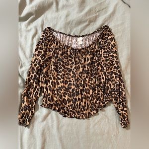 H&M cheetah print and black cropped blouse